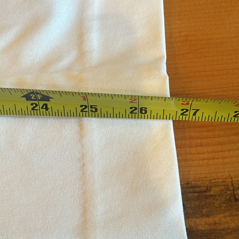 Chicos Brigitte slim leg white ankle pants NWT - Picture 5 of 5